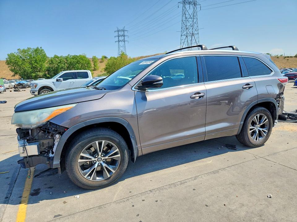 Продажа на аукционе авто 2016 Toyota Highlander, vin: 5TDJKRFH8GS267359, номер лота: 63912516