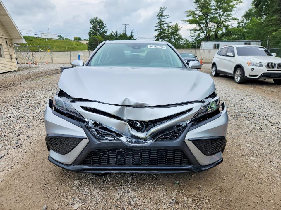 2021 Toyota Camry მანქანა იყიდება აუქციონზე, vin: 4T1G11AK4MU600693, აუქციონის ნომერი: 64368596