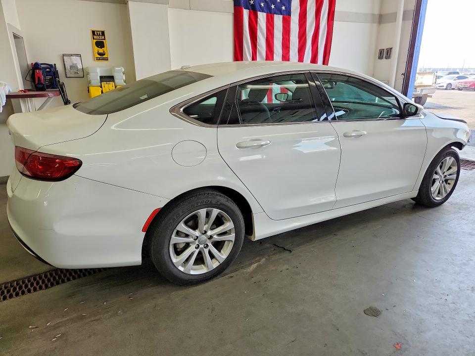 Auction sale of the 2015 Chrysler 200, vin: 1C3CCCAB5FN658791, lot number: 63681826
