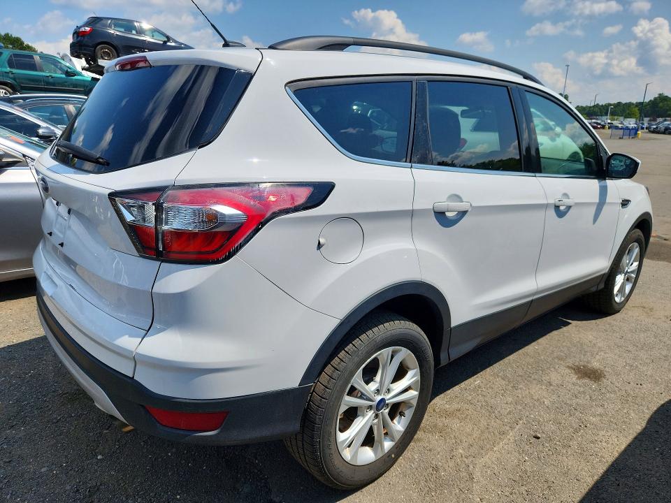 Продажа на аукционе авто 2018 Ford Escape, vin: 1FMCU9GD7JUD06312, номер лота: 65202826