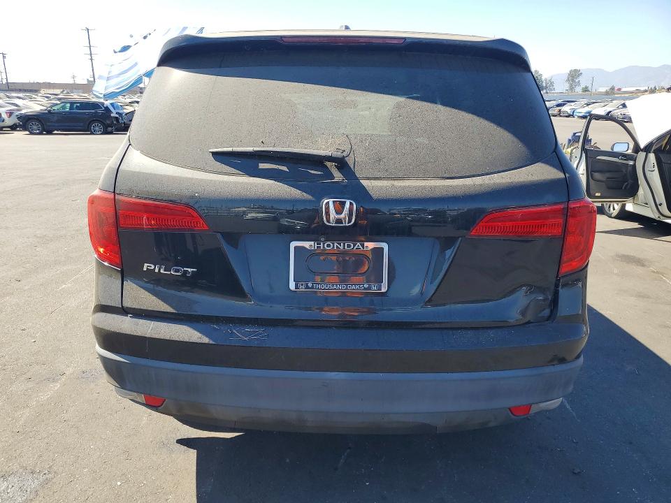 63926166 :رقم المزاد ، 5FNYF5H59HB020890 vin ، 2017 Honda Pilot مزاد بيع