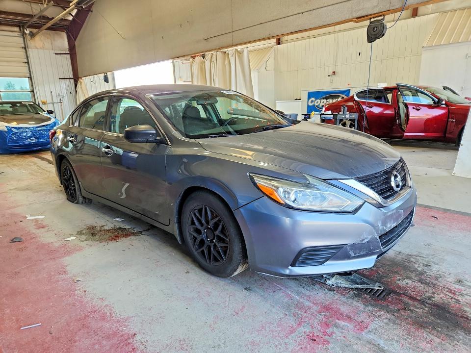 64002206 :رقم المزاد ، 1N4AL3AP7HC476965 vin ، 2017 Nissan Altima مزاد بيع