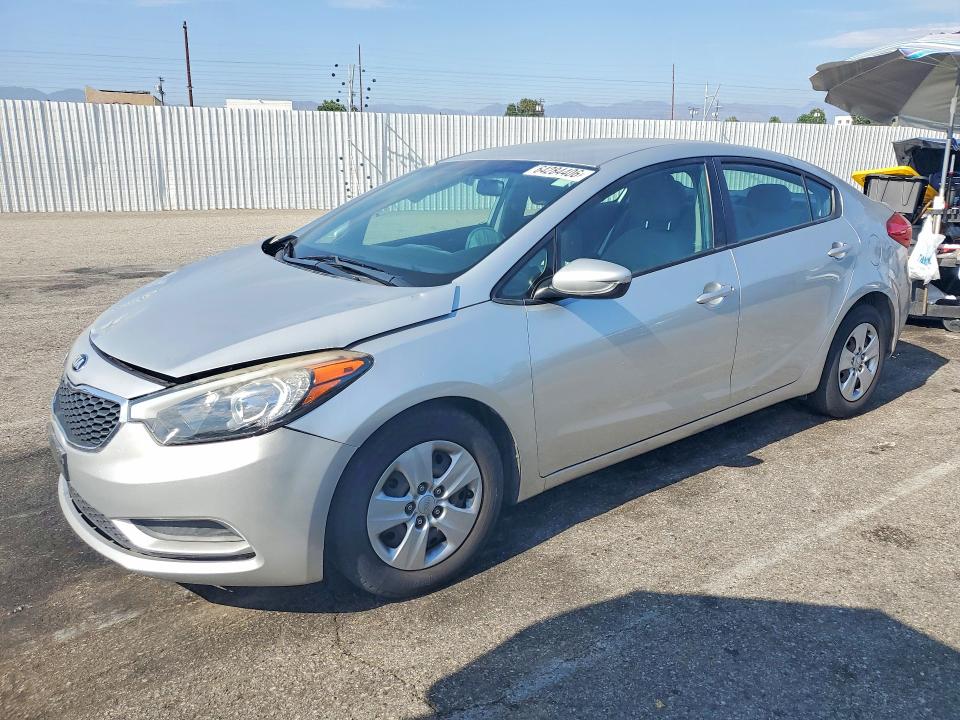 2014 Kia Forte მანქანა იყიდება აუქციონზე, vin: KNAFK4A65E5092101, აუქციონის ნომერი: 64284406