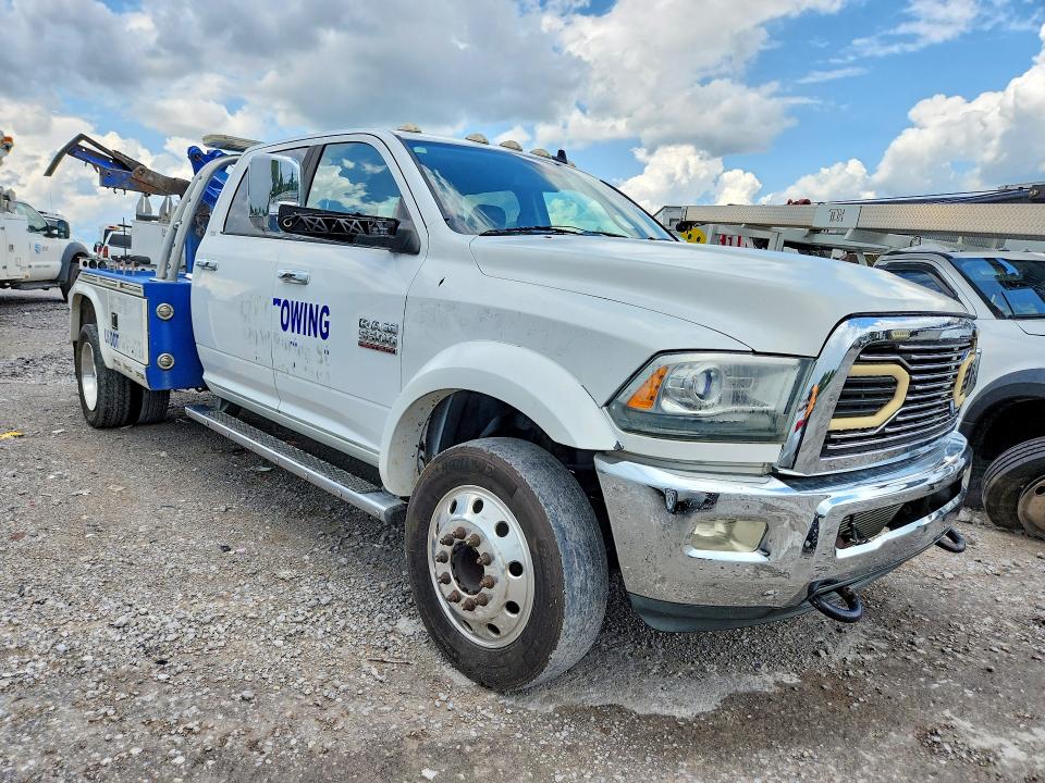63942686 :رقم المزاد ، 3C7WRNEL7FG551467 vin ، 2015 Ram 5500 مزاد بيع