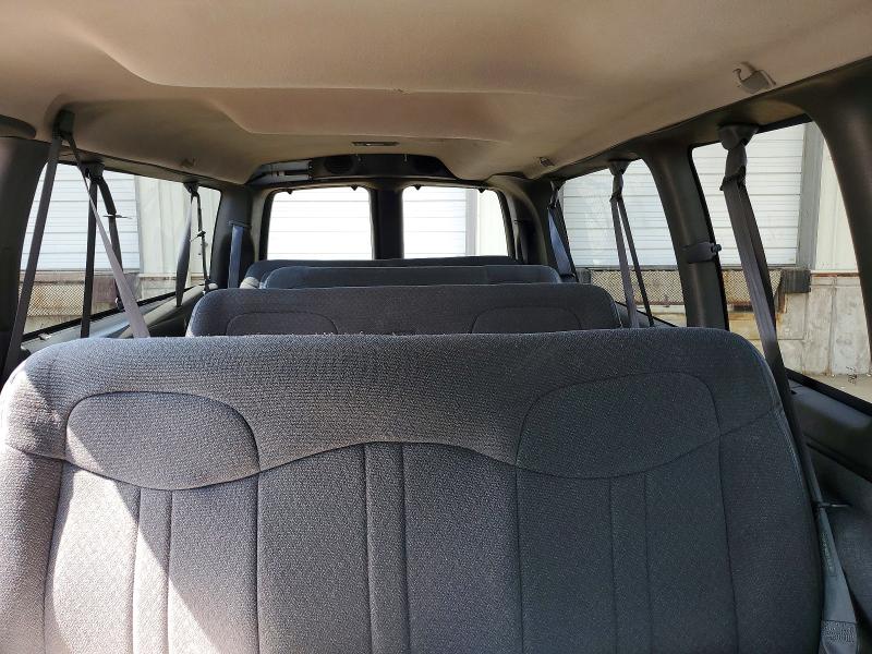 70699206 :رقم المزاد ، 1GAHG39G621126806 vin ، 2002 Chevrolet Express G3500 مزاد بيع