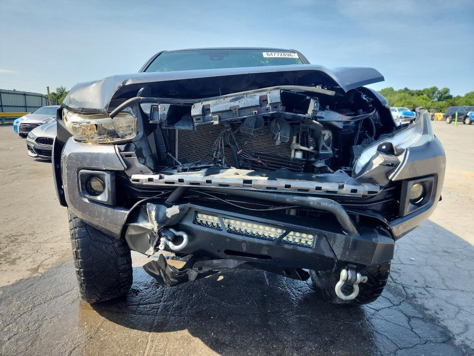 64772896 :رقم المزاد ، 3TMDZ5BN5JM049710 vin ، 2018 Toyota Tacoma مزاد بيع