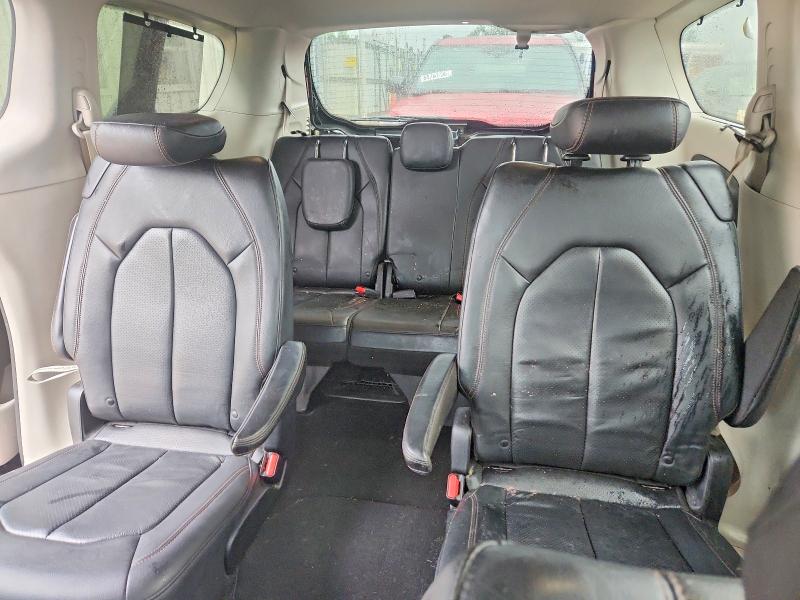 64280566 :رقم المزاد ، 2C4RC1BGXKR732370 vin ، 2019 Chrysler Pacifica مزاد بيع