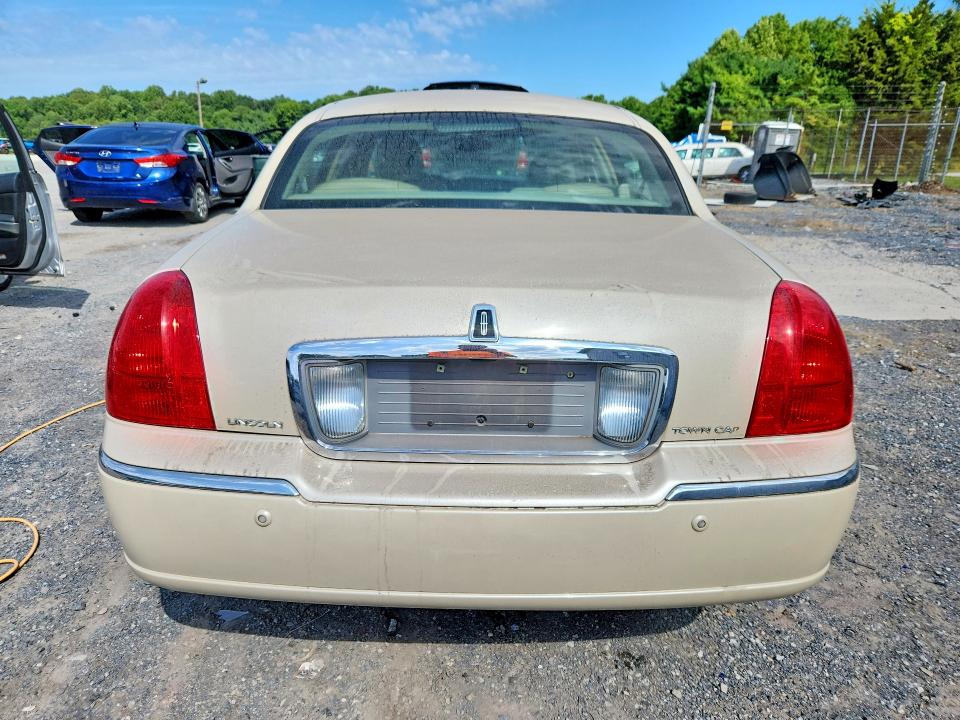 Aukcja sprzedaży 2003 Lincoln Town Car, vin: 1LNHM83W83Y643879, numer aukcji: 65158936