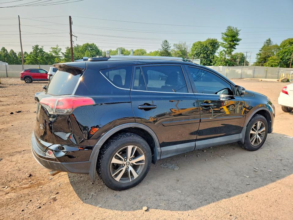 Продажа на аукционе авто 2016 Toyota Rav4, vin: 2T3RFREV4GW537068, номер лота: 64311336
