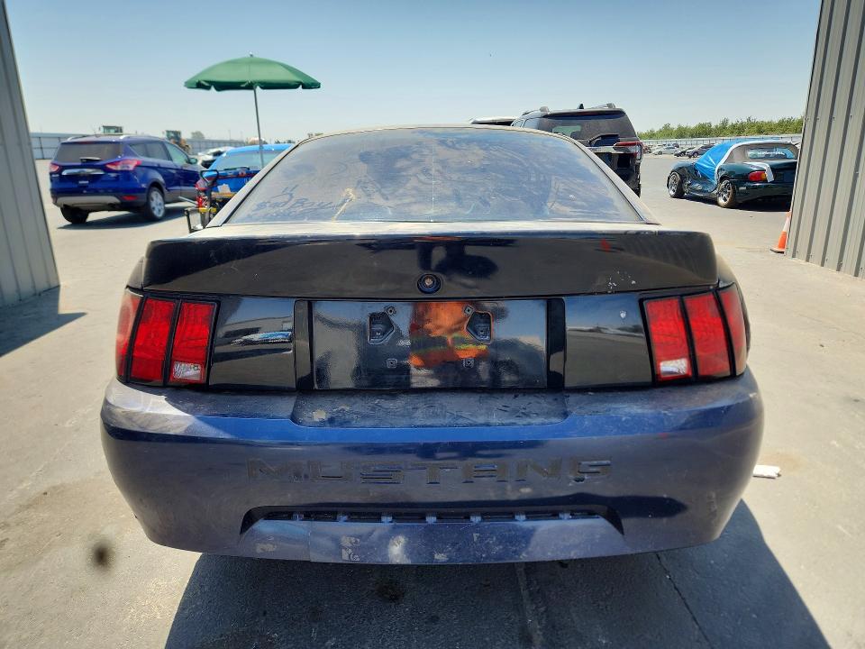 64061636 :رقم المزاد ، 1FAFP404X3F444560 vin ، 2003 Ford Mustang مزاد بيع