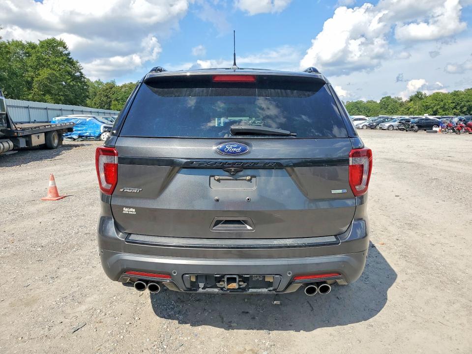 63193626 :رقم المزاد ، 1FM5K8GT3JGA28765 vin ، 2018 Ford Explorer مزاد بيع