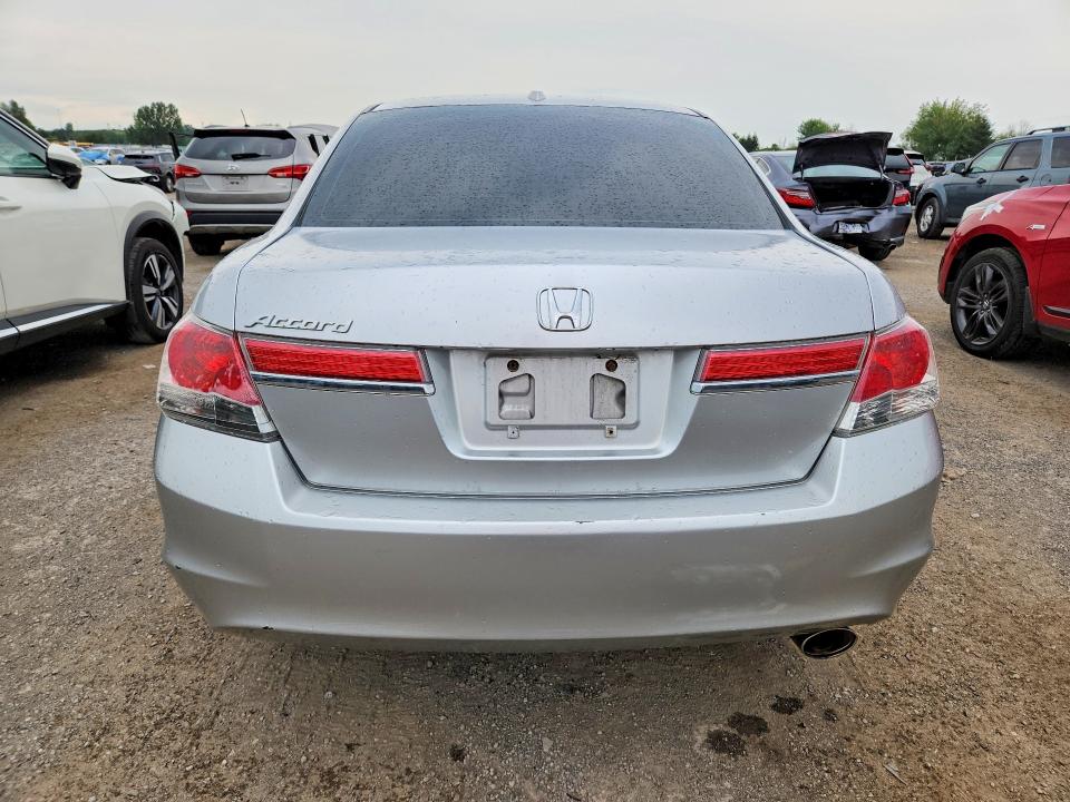 64638656 :رقم المزاد ، 1HGCP2F83BA804678 vin ، 2011 Honda Accord مزاد بيع