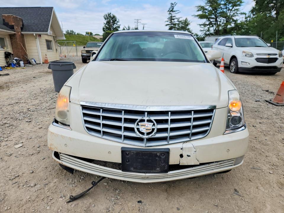 63900766 :رقم المزاد ، 1G6KD57Y58U201163 vin ، 2008 Cadillac Dts مزاد بيع