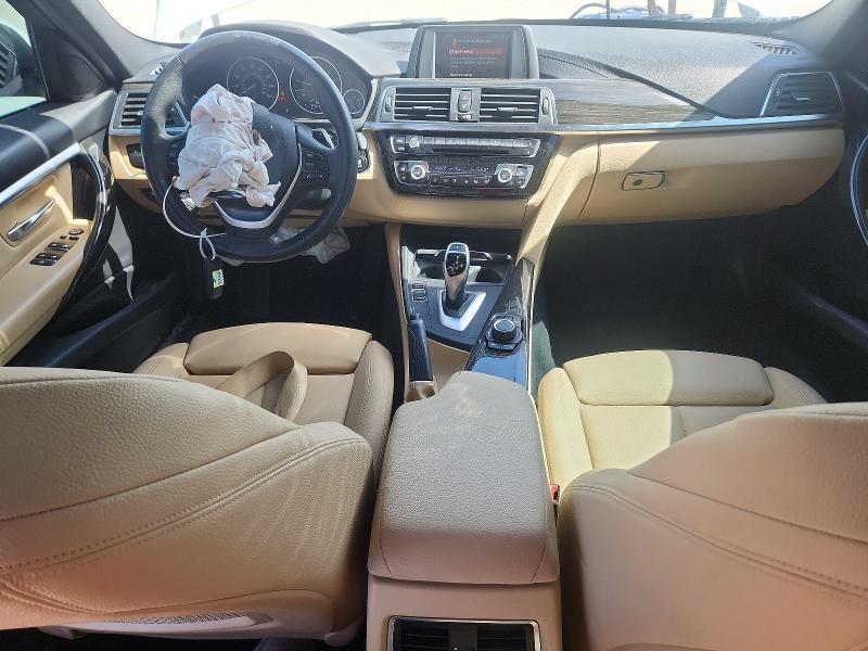64761386 :رقم المزاد ، WBA8B9G5XJNU97966 vin ، 2018 Bmw 330 مزاد بيع