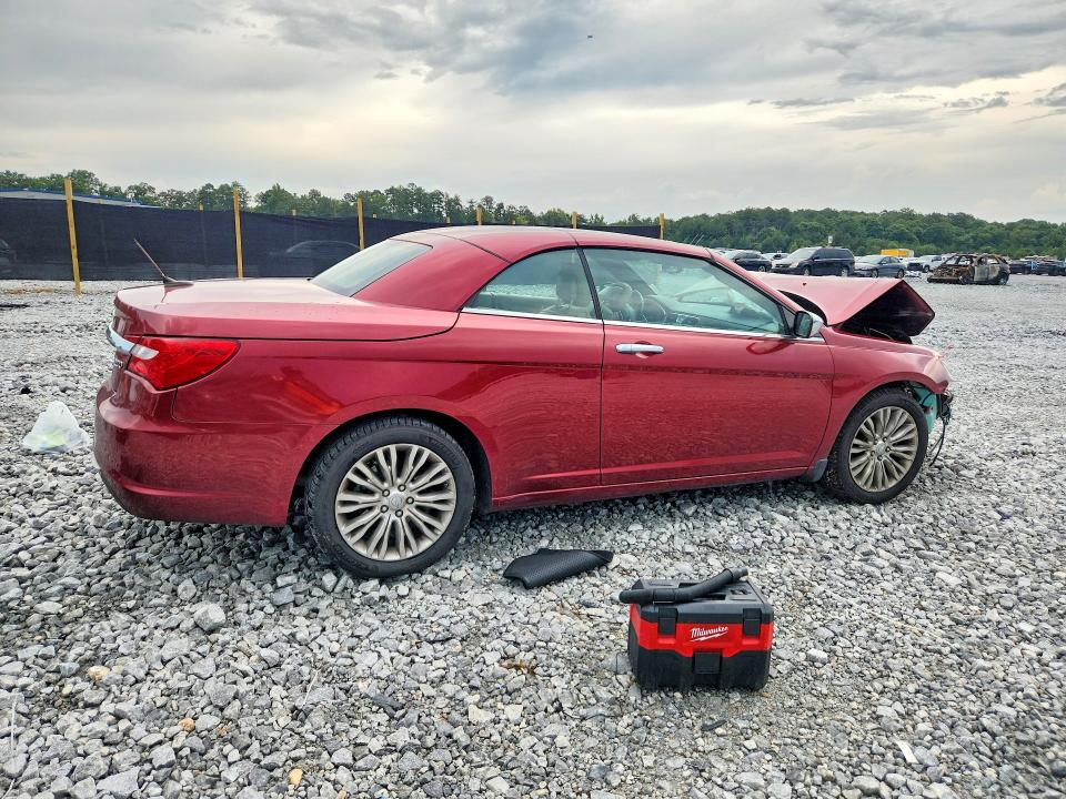 64372806 :رقم المزاد ، 1C3BCBFG9DN737243 vin ، 2013 Chrysler 200 مزاد بيع