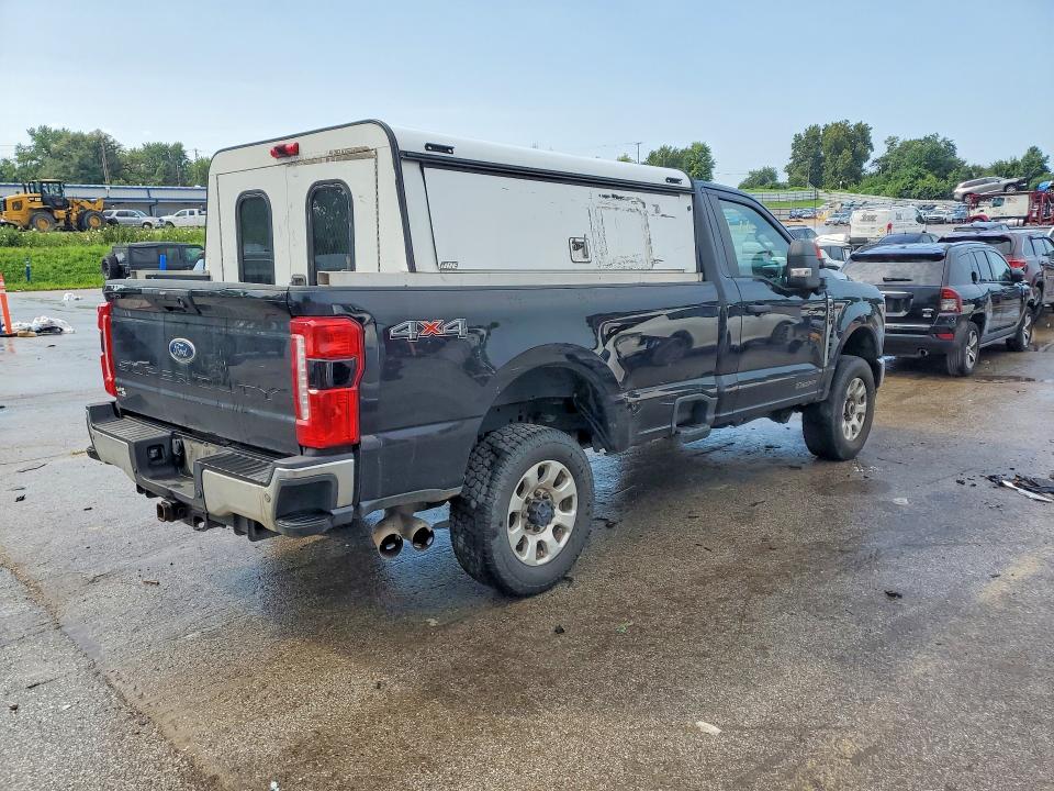 Продажа на аукционе авто 2023 Ford F350, vin: 1FTRF3BT5PEE10367, номер лота: 65097236
