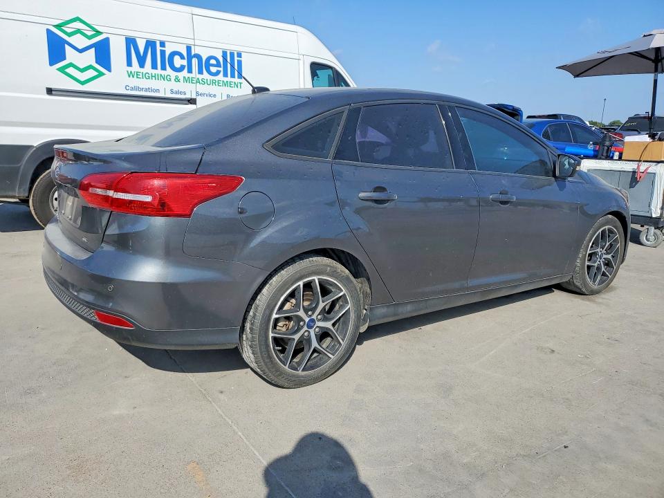 2018 Ford Focus მანქანა იყიდება აუქციონზე, vin: 1FADP3H28JL321729, აუქციონის ნომერი: 63642436