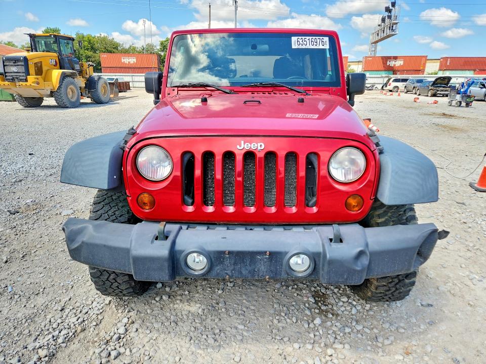63516976 :رقم المزاد ، 1J4BA6H18BL559619 vin ، 2011 Jeep Wrangler Unlimited مزاد بيع