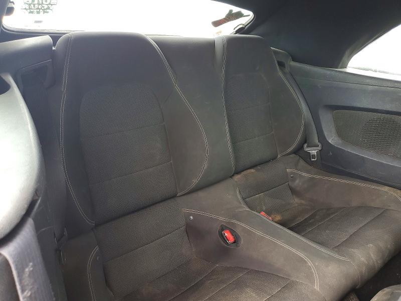 64225326 :رقم المزاد ، 1FATP8EMXF5331043 vin ، 2015 Ford Mustang مزاد بيع
