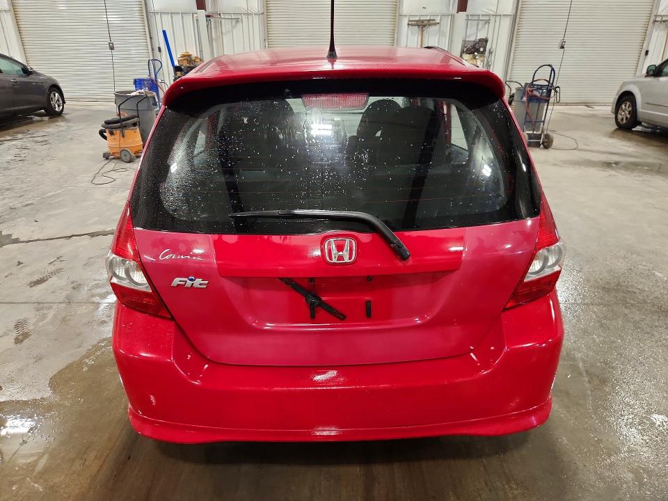 Продажа на аукционе авто 2008 Honda Fit, vin: JHMGD386X8S020588, номер лота: 64505466
