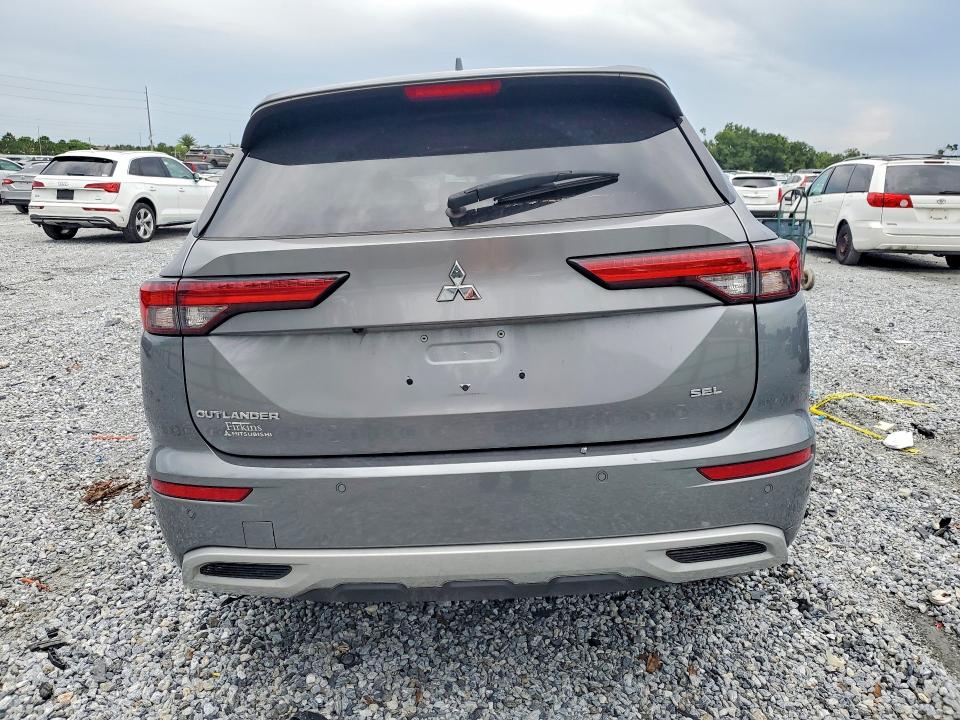 64010246 :رقم المزاد ، JA4J3VA86PZ010593 vin ، 2023 Mitsubishi Outlander مزاد بيع