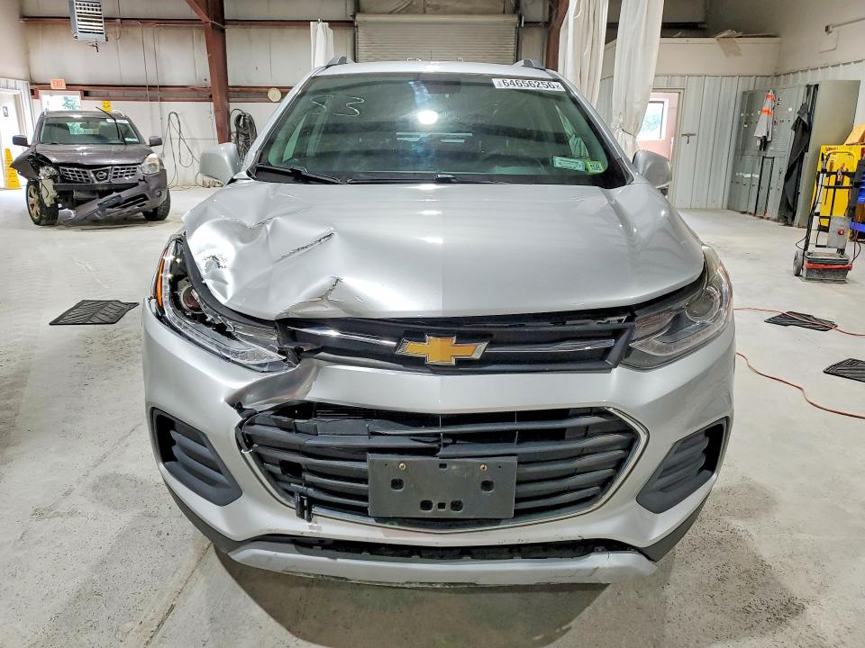 64656256 :رقم المزاد ، KL7CJPSB4JB688105 vin ، 2018 Chevrolet Trax مزاد بيع