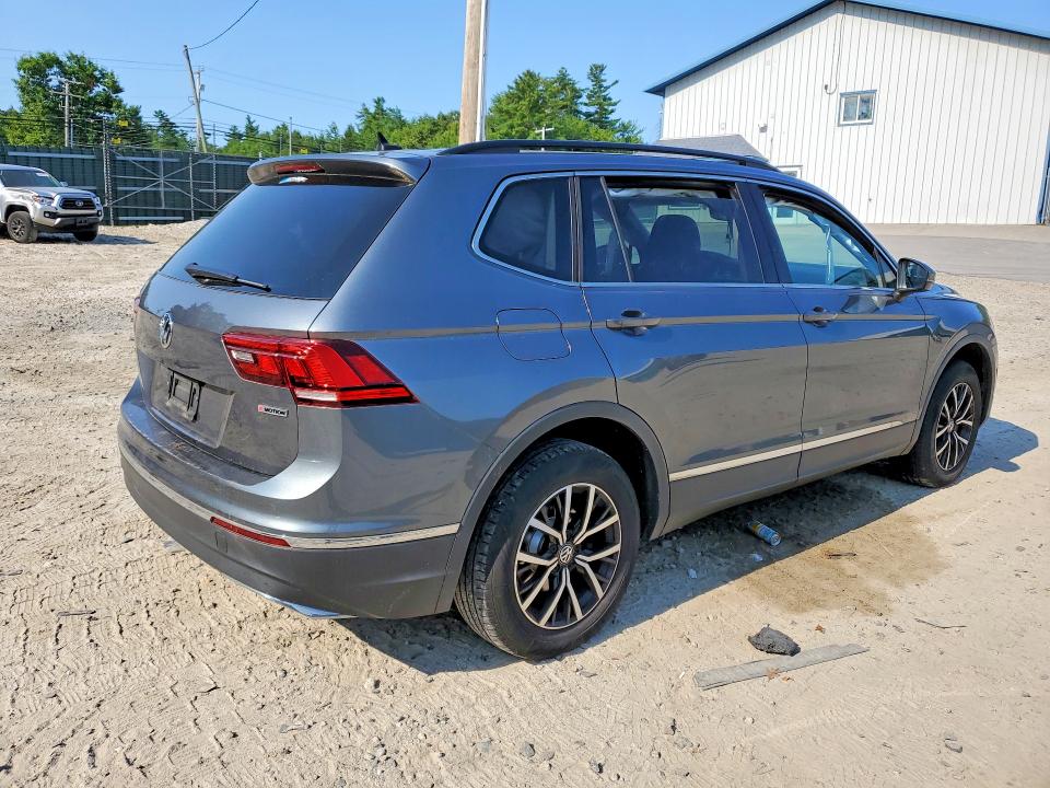 64862806 :رقم المزاد ، 3VV2B7AX8MM135030 vin ، 2021 Volkswagen Tiguan مزاد بيع