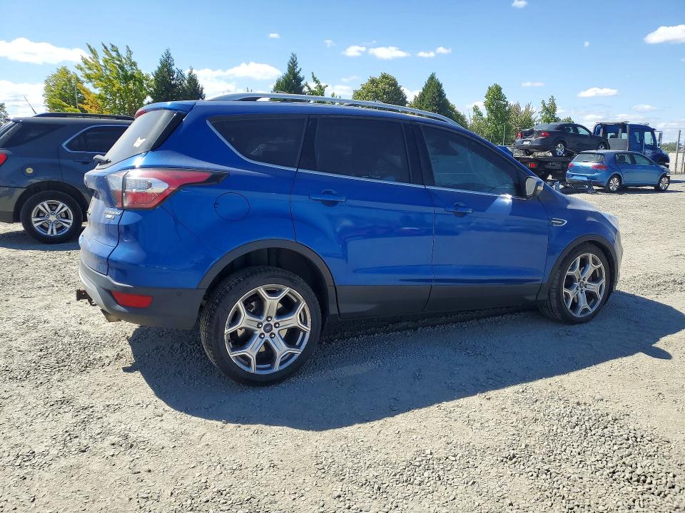 2017 Ford Escape მანქანა იყიდება აუქციონზე, vin: 1FMCU9J9XHUC51899, აუქციონის ნომერი: 64294506