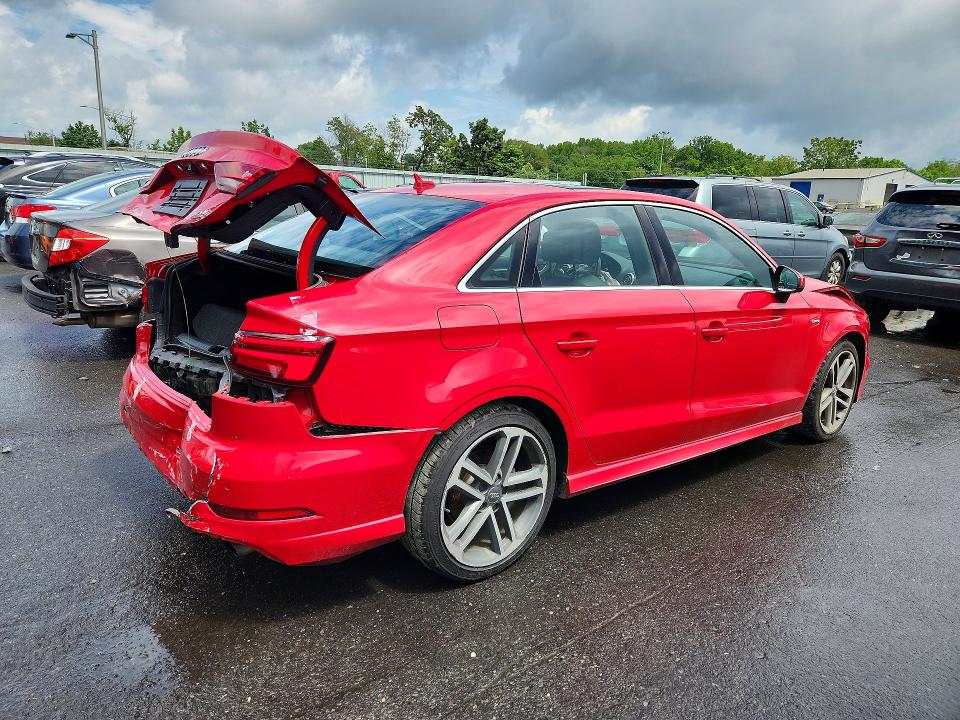 Aukcja sprzedaży 2018 Audi A3, vin: WAUJ8GFF4J1022299, numer aukcji: 63113476