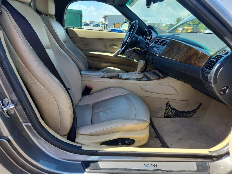2005 Bmw Z4 მანქანა იყიდება აუქციონზე, vin: 4USBT33515LS58679, აუქციონის ნომერი: 66979226