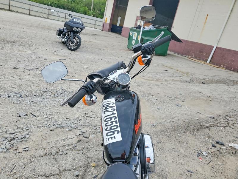 1998 Harley-davidson Xl883 მანქანა იყიდება აუქციონზე, vin: 1HD4CJM27WK118441, აუქციონის ნომერი: 64216596
