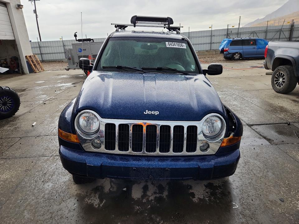 2005 Jeep Liberty მანქანა იყიდება აუქციონზე, vin: 1J4GL58K15W650852, აუქციონის ნომერი: 64341656
