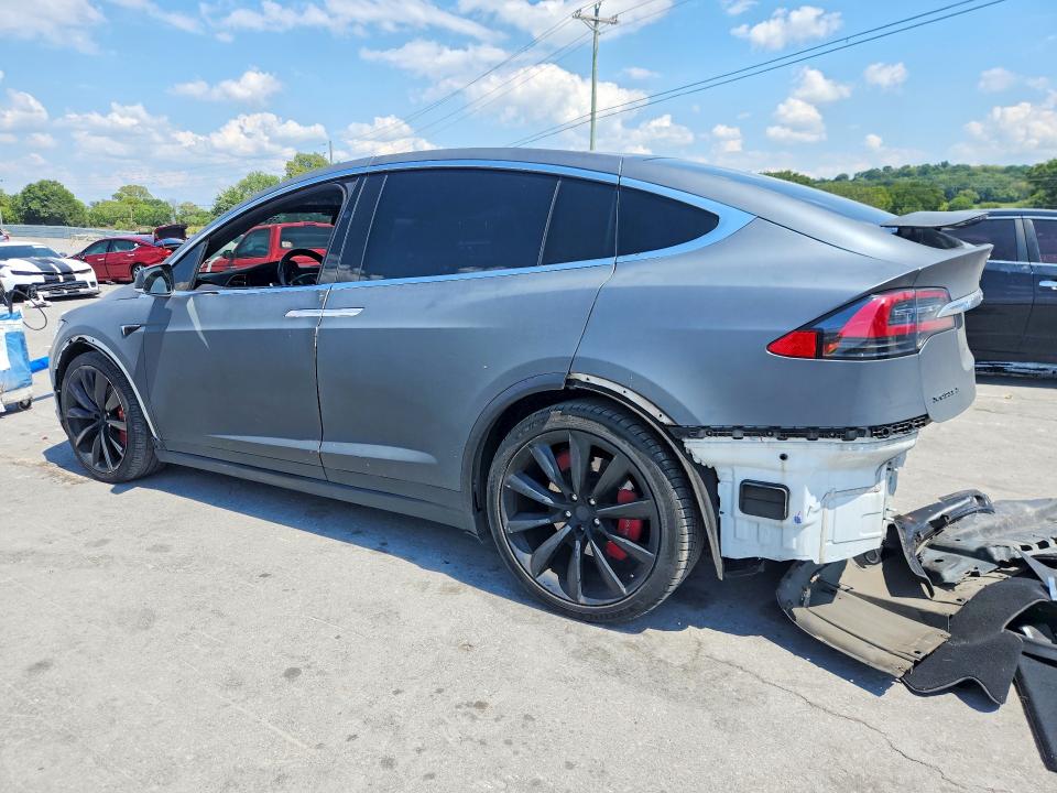 66407356 :رقم المزاد ، 5YJXCBE24HF044673 vin ، 2017 Tesla Model X مزاد بيع