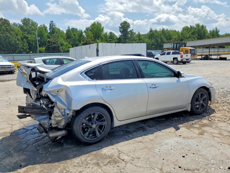 Продажа на аукционе авто 2015 Nissan Altima, vin: 1N4AL3AP0FC456179, номер лота: 64896626