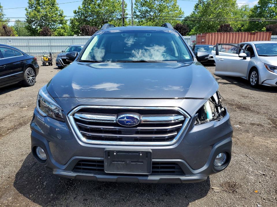 2018 Subaru Outback მანქანა იყიდება აუქციონზე, vin: 4S4BSAHC9J3327323, აუქციონის ნომერი: 63463776