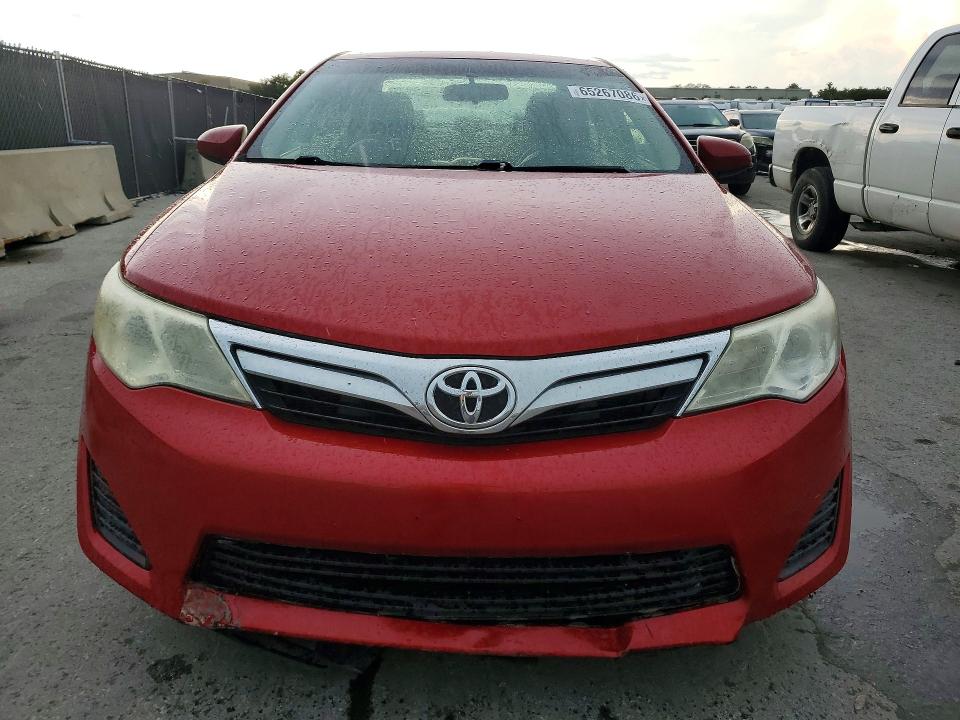 2014 Toyota Camry მანქანა იყიდება აუქციონზე, vin: 4T4BF1FK0ER358450, აუქციონის ნომერი: 65267086