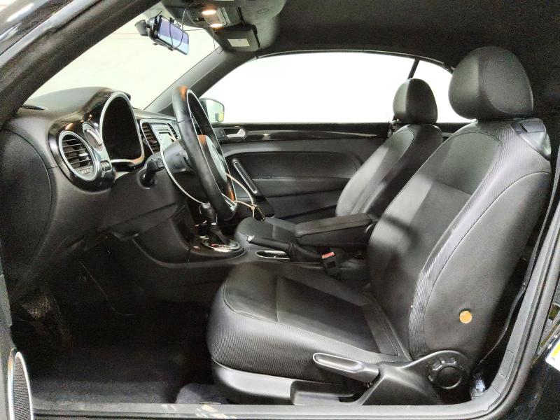 2013 Volkswagen Beetle მანქანა იყიდება აუქციონზე, vin: 3VW5L7AT7DM825838, აუქციონის ნომერი: 63707566