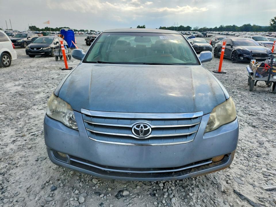 65335406 :رقم المزاد ، 4T1BK36B05U057257 vin ، 2005 Toyota Avalon مزاد بيع