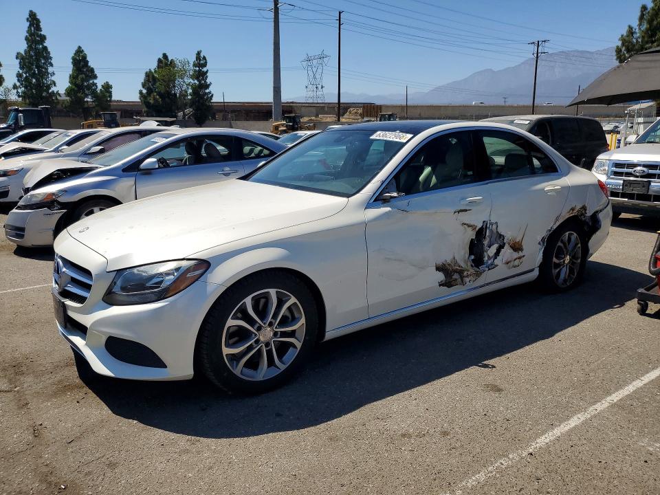 63622966 :رقم المزاد ، 55SWF4JB6FU061877 vin ، 2015 Mercedes-benz C مزاد بيع