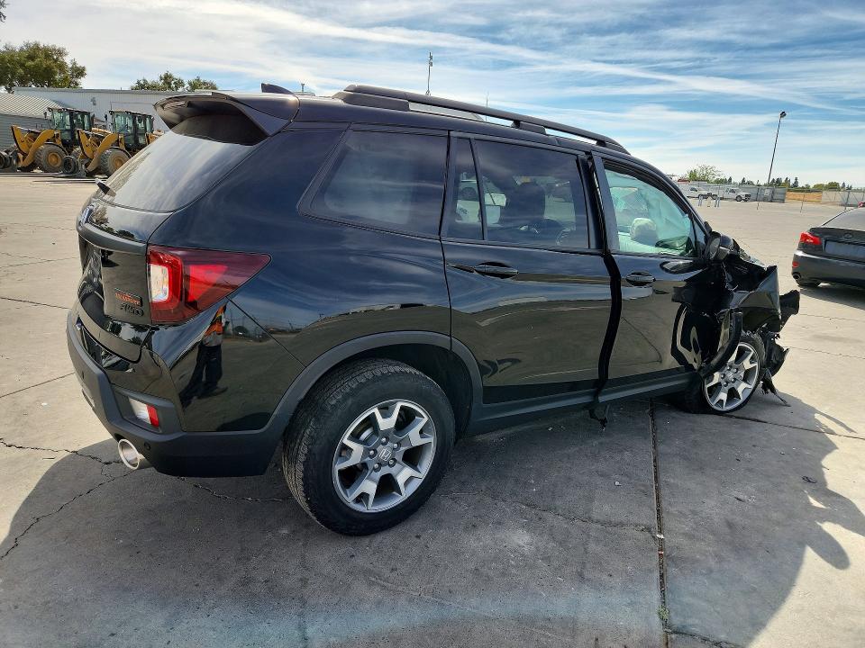 65881376 :رقم المزاد ، 5FNYF8H65PB016263 vin ، 2023 Honda Passport مزاد بيع
