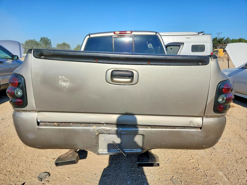 66614136 :رقم المزاد ، 2GCEC19V4Y1170024 vin ، 2000 Chevrolet Silverado مزاد بيع