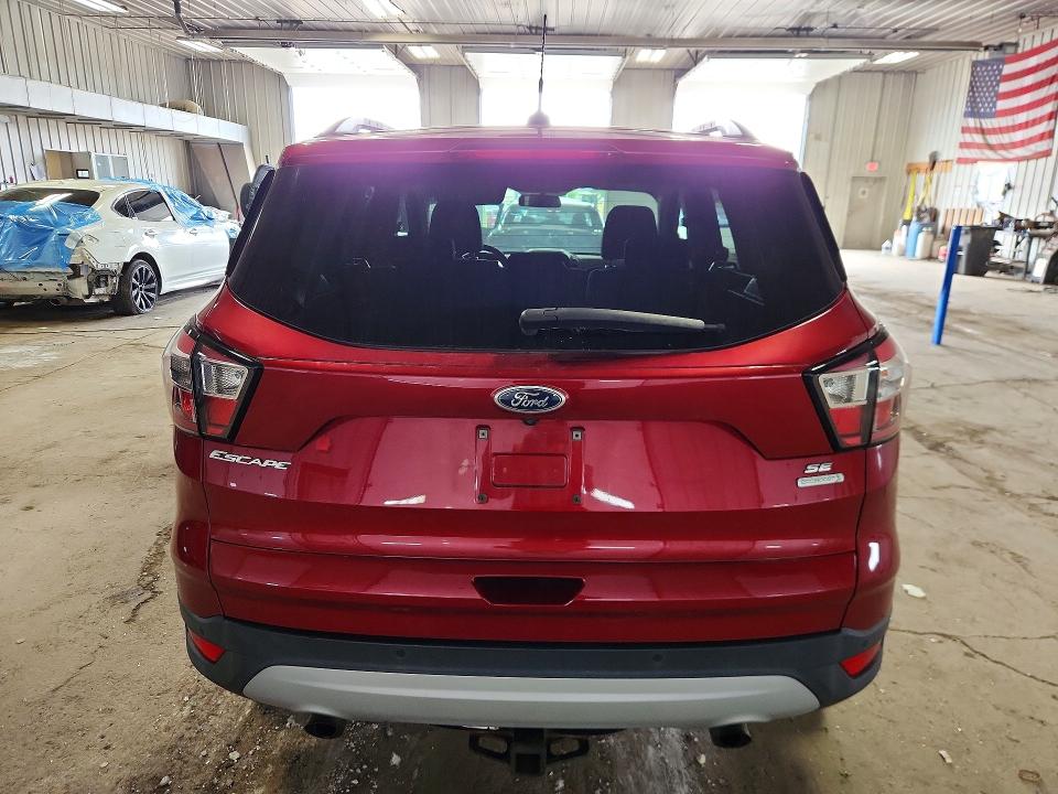Продажа на аукционе авто 2017 Ford Escape, vin: 1FMCU0GD5HUB75595, номер лота: 64391816