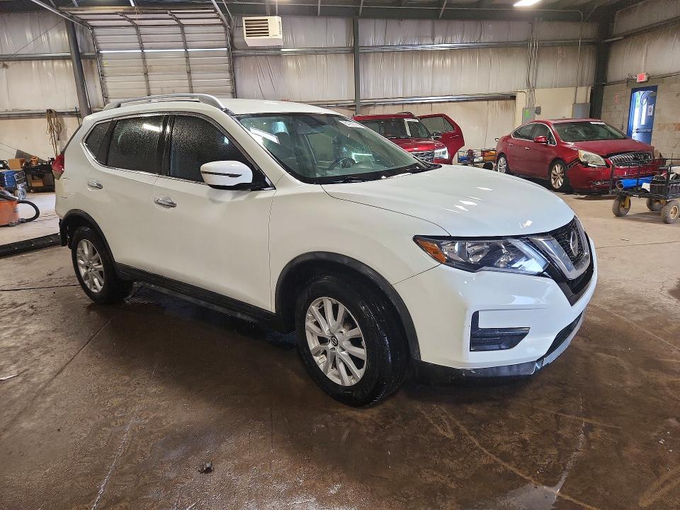 Продаж на аукціоні авто 2018 Nissan Rogue, vin: KNMAT2MT2JP523928, номер лоту: 64750756
