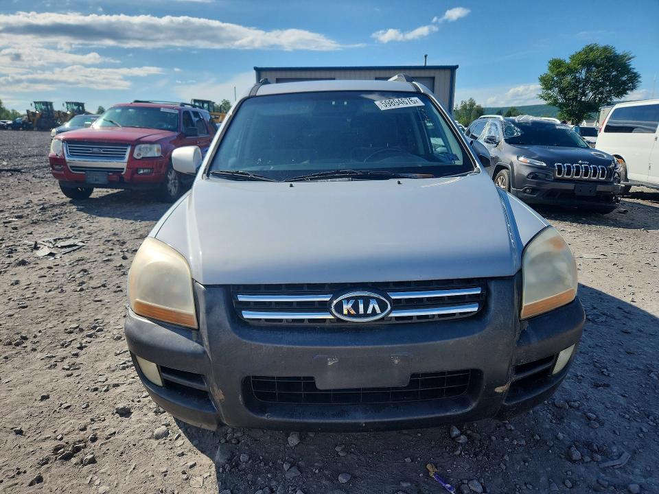 2005 Kia Sportage მანქანა იყიდება აუქციონზე, vin: KNDJE723257070670, აუქციონის ნომერი: 59894676