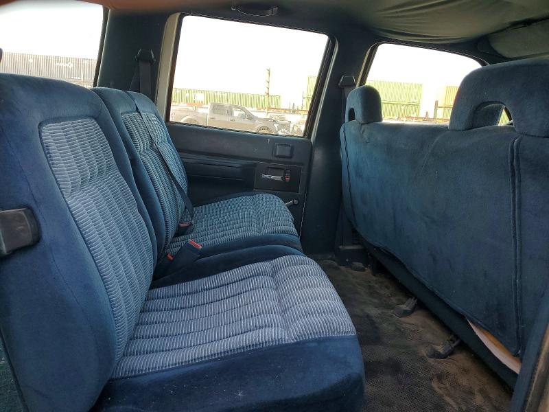 66614796 :رقم المزاد ، 1GKEC16K5RJ703455 vin ، 1994 Gmc Suburban مزاد بيع