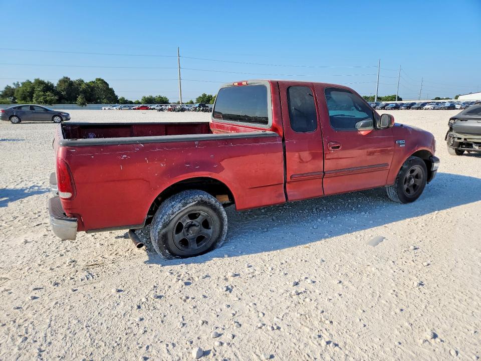 63672296 :رقم المزاد ، 1FTRX17L11NA09206 vin ، 2001 Ford F150 مزاد بيع