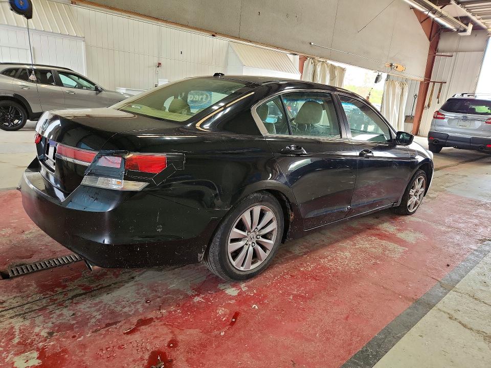 Продаж на аукціоні авто 2012 Honda Accord, vin: 1HGCP2F83CA070268, номер лоту: 64734606