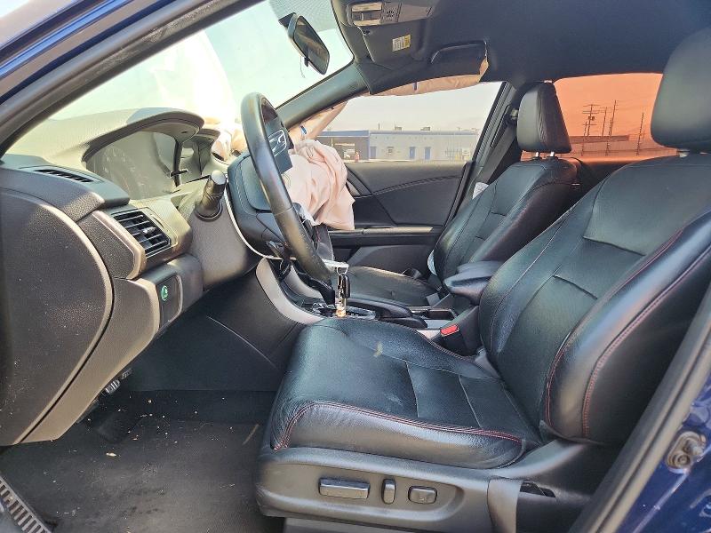 64078636 :رقم المزاد ، 1HGCR2F11HA240521 vin ، 2017 Honda Accord مزاد بيع
