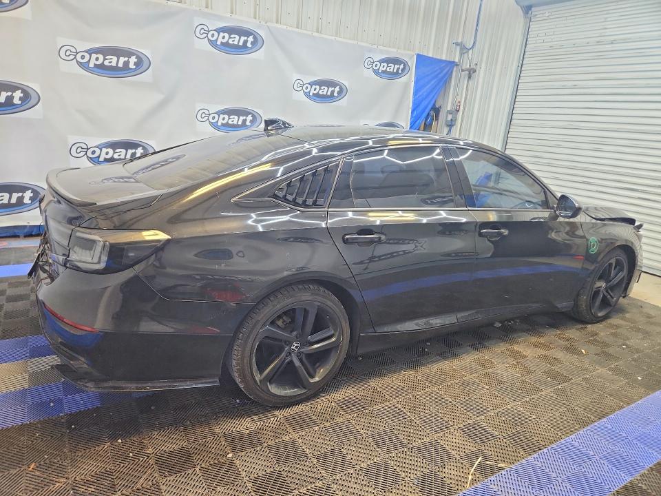 Продажа на аукционе авто 2019 Honda Accord, vin: 1HGCV1F33KA042926, номер лота: 64077136