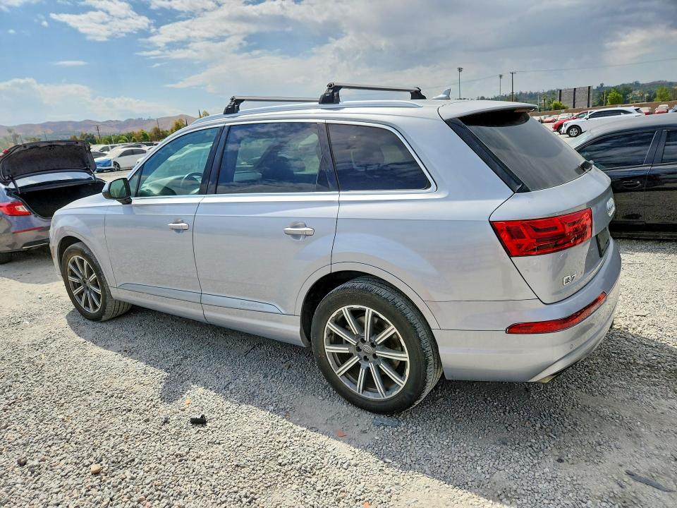 Продаж на аукціоні авто 2017 Audi Q7, vin: WA1LAAF78HD037199, номер лоту: 64467326